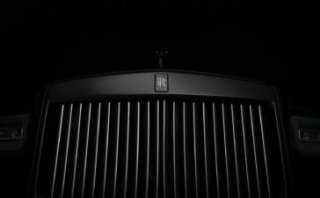 Rolls-Royce Cullinan Grille