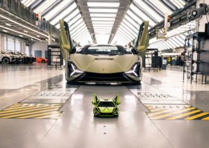 Lamborghini and the LEGO Group have built a replica of the Sián FKP 37, V12 engine with 3,696 piece which is 1:8 scale of the original car