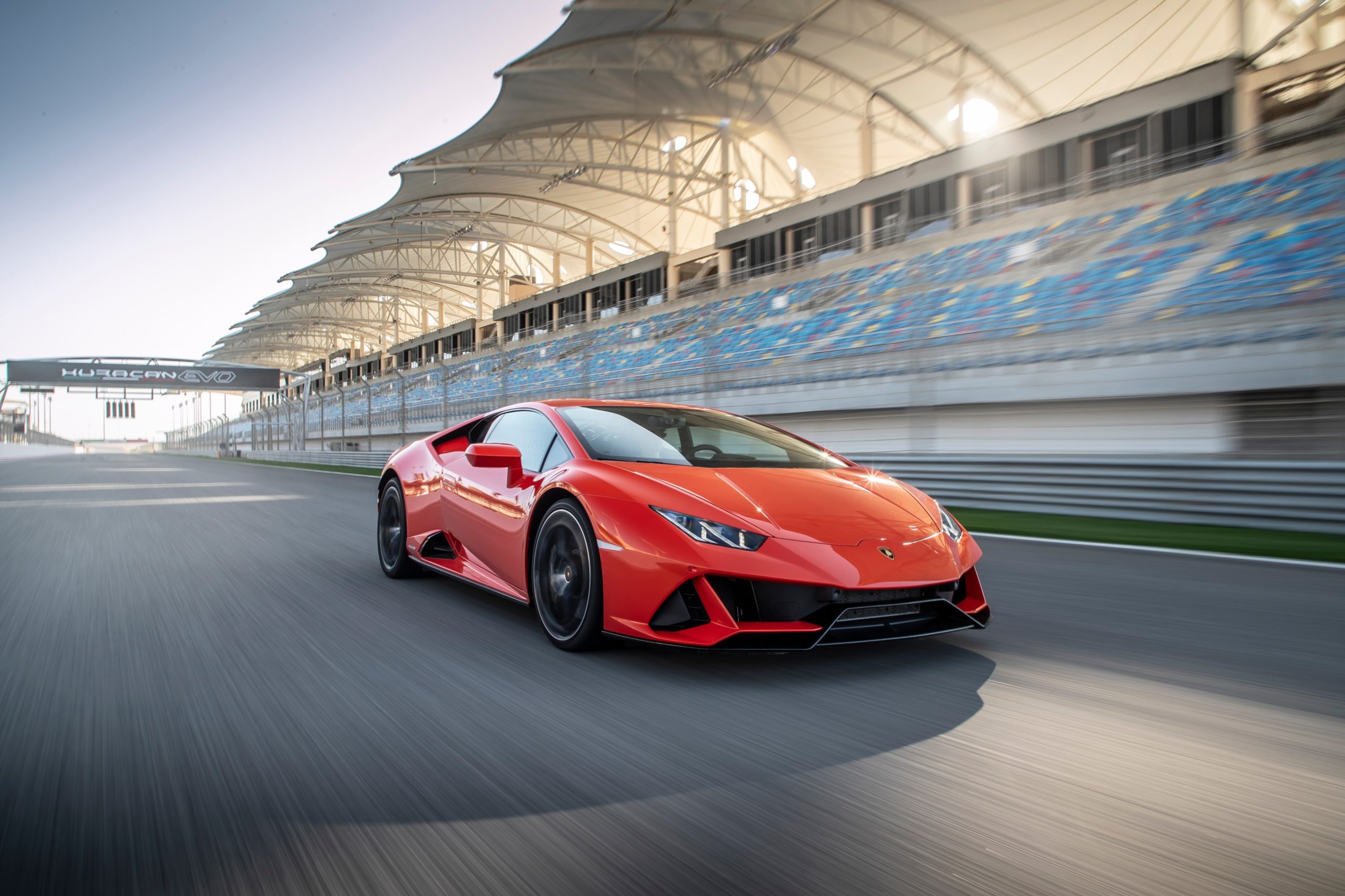 Automobili Lamborghini prepares to restart production | AutoDrift.ae