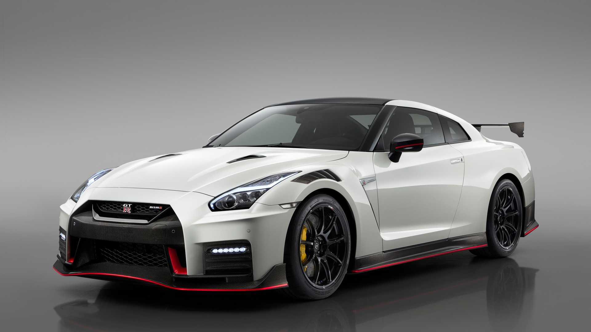 Nissan GT-R one of the most Instagram able or Insta-worthy cars among on social media 