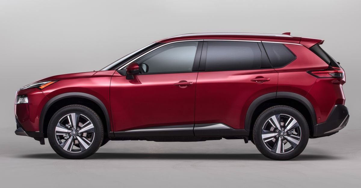 Nissan X-trail SUV recently launched with the most advanced technology has unvealed its interior and exterior design to the public