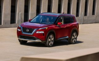 Nissan X-trail SUV recently launched with the most advanced technology has unvealed its interior and exterior design to the public