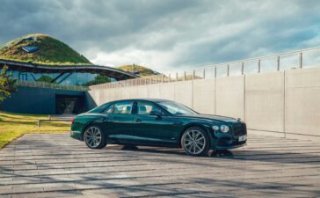 Bentley Flying Spur Hybrid