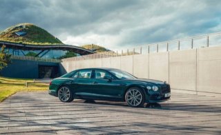 Bentley Flying Spur Hybrid
