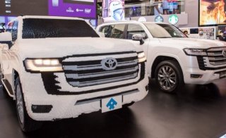 Lego makes World's First Toyota Land Cruiser 300