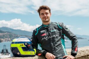 Tom Dillmann reserve driver for Jaguar TCS Racing 