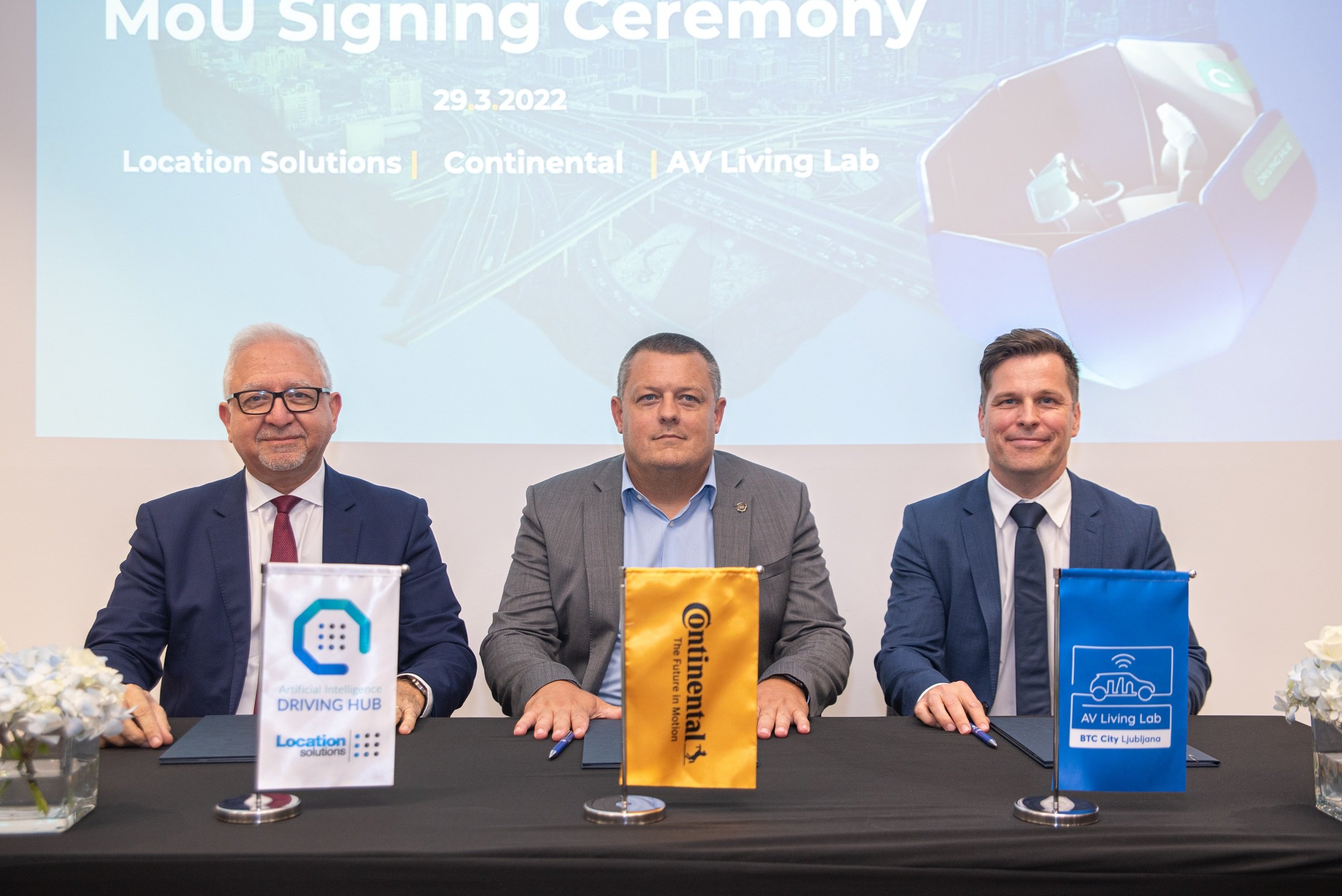 Continental and AV Living Lab sign agreement at Slovenian Pavilion at EXPO 2020