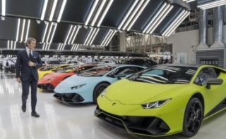 Automobili Lamborghini finishing line