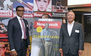 Euisun Chung receives award by Newsweek for 'Visionary of the Year'