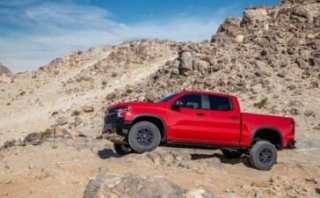 Chevrolet Reveals Major Enhancements for The New Silverado Line-up, Including First-Ever ZR2 Off-Road Trim