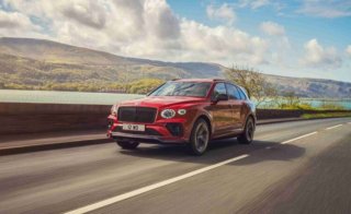 Bentayga S front view, the most sporty of the Bentayga family