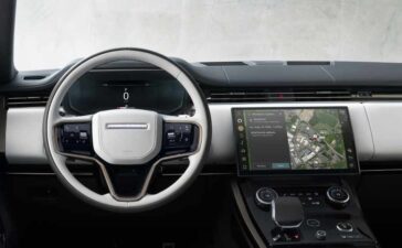 what3words and Jaguar Land Rover deliver world's first navigation solution