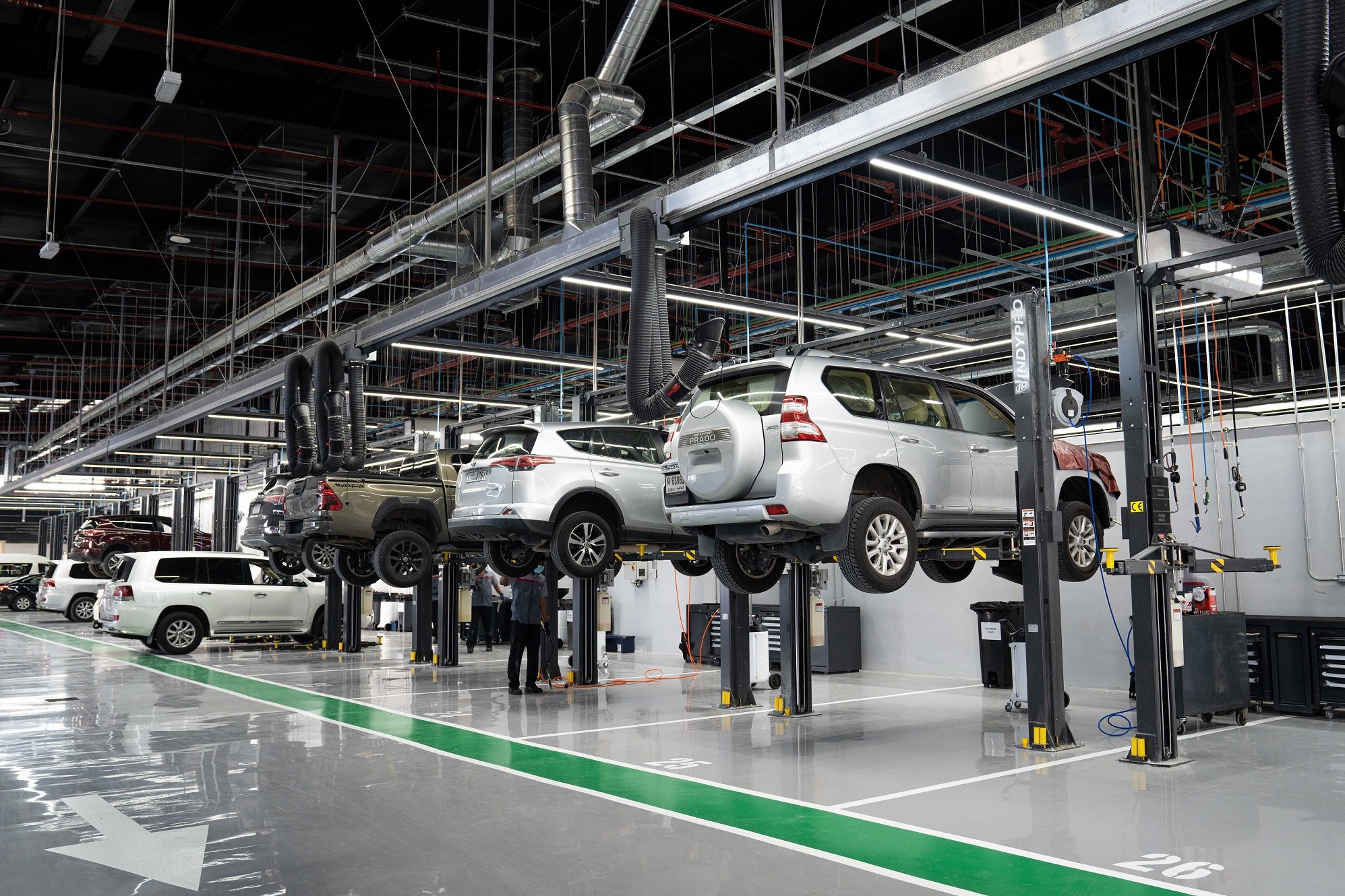 AlFuttaim Toyota launches stateoftheart dealership AutoDrift.ae