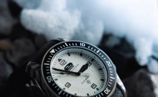 LAND ROVER CLASSIC UNVEILS EXCLUSIVE ELLIOT BROWN WATCH INSPIRED BY THE LATEST CLASSIC DEFENDER WORKS V8 TROPHY II