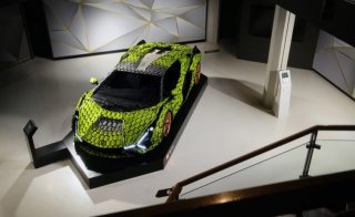LEGO Technic tribute to the Lamborghini Sián FKP 37