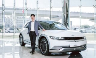Mr. Im - head of Hyundai Motor Company MENA. Hyundai IONIQ 5-based Robotaxi: A step into the future