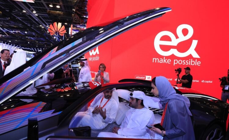 His Highness Sheikh Maktoum bin Mohammed bin Rashid Al Maktoum visits the Cadillac InnerSpace Concept at GITEX 2022