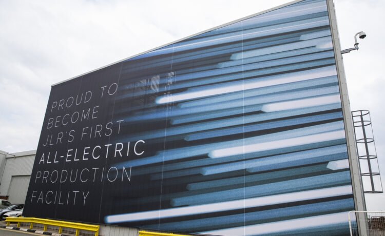 JLR TO INVEST £15 BILLION OVER NEXT FIVE YEARS AS ITS MODERN LUXURY ELECTRIC-FIRST FUTURE