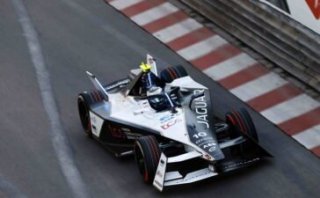 JAGUAR TCS RACING PIONEER CIRCULARITY WITH CASTROL ON EV TRANSMISSION FLUID IN RACE CARS