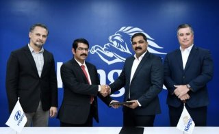 Juma Al Majid Est. Delivers 5 Kona EVs to Kingspan Insulation as Part of a Shared Commitment to Sustainability