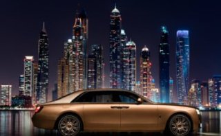 ROLLS-ROYCE GHOST EXTENDED: A WORK OF ART FROM THE PRIVATE OFFICE DUBAI