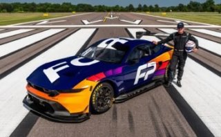 Ford Formally Unveils Mustang GT3 at Le Mans as Classic Circuit, Renowned Race and Iconic Sports Car Converge