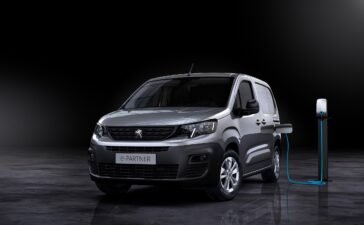 PEUGEOT Abu Dhabi & Al Ain Delivers its First Fully Electric LCV in Abu Dhabi
