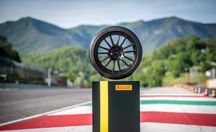 PIRELLI P ZERO TROFEO RS IS BORN: THE MOST SPORTING TYRE IN THE ROAD CAR RANGE YET