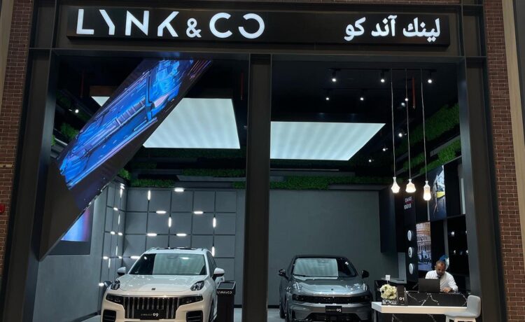 Kuwait's First "Lynk & Co Space" at The Warehouse Mall