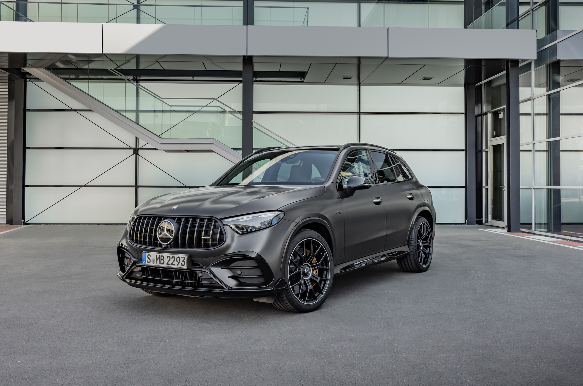 The all-new Mercedes-AMG GLC: Performance SUV in two high-performance versions