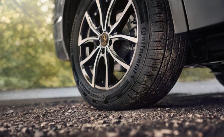 Continental launches two technologically-advanced new tyres for car owners in the Middle East.