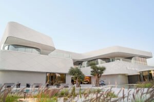 : Gargash Group Unveils State-of-the-Art Mercedes-Benz Brand Center in Dubai