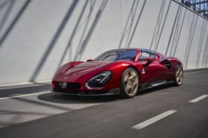 Alfa Romeo 33 Stradale, star of the “New Car of the Year 2024”