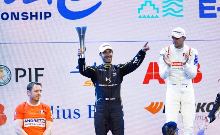 POLE POSITION AND SECOND PLACE FOR DS AUTOMOBILES AND JEAN-ÉRIC VERGNE IN DIRIYAH!