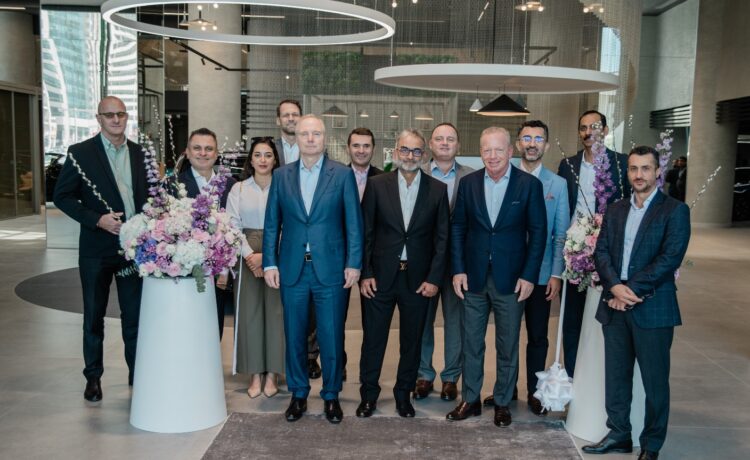 Abu Dhabi Motors: Inauguration of BMW's first Retail.Next showroom