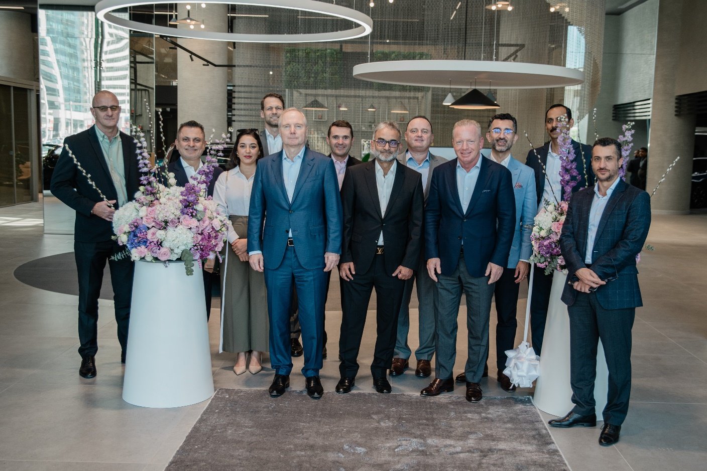 Abu Dhabi Motors: Inauguration of BMW's first Retail.Next showroom