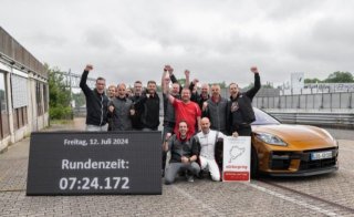 New Panamera sets a record time on the Nürburgring Nordschleife