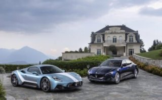 Maserati delivers Quattroporte Grand Finale and MC20 Iris One-Offs