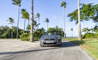 Always Open: Unmistakable driving fun in the new MINI Cooper Convertible