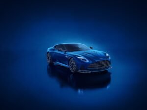 Aston Martin DB12 S
