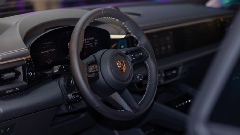 Macan Gems Collection